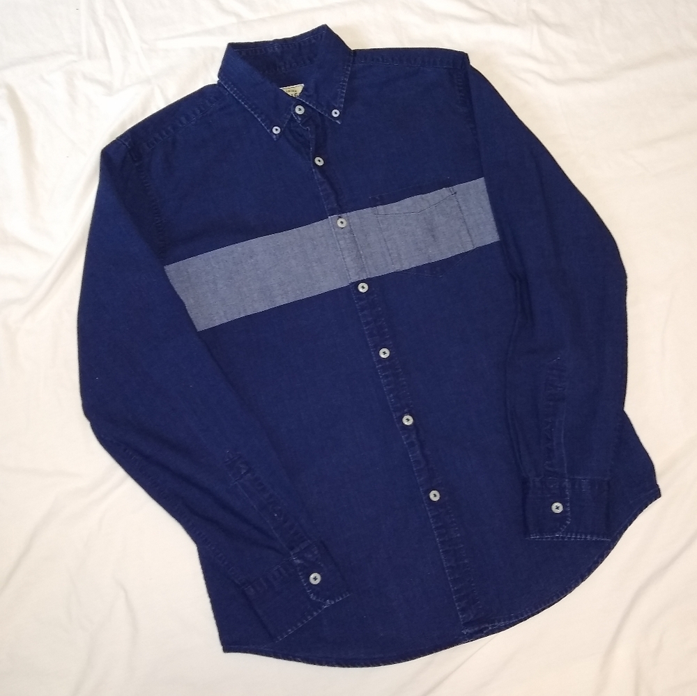 American Eagle denim button down